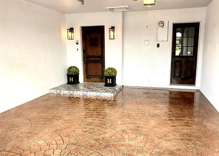 Holiday home Entire Perfectly Located Gem In Old Town