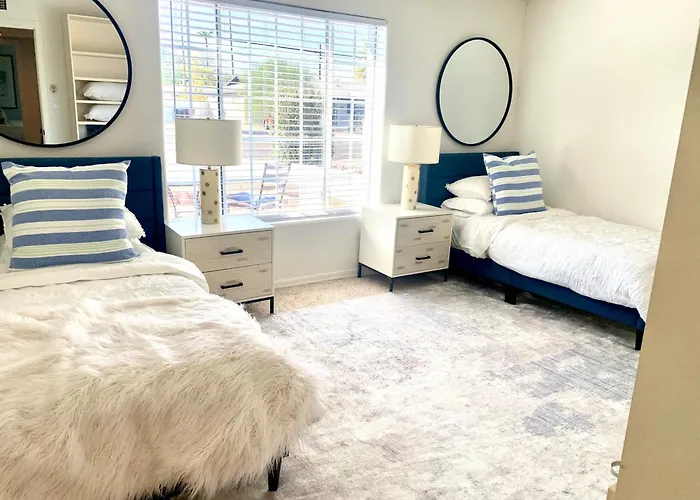 Holiday home Entire Perfectly Located Gem In Old Town *